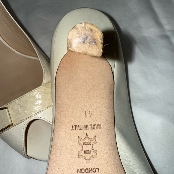 Jimmy Choo high heels! Cream with a gold buckle! - Picture 9 of 15